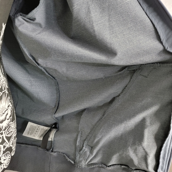 Adidas men's track jacket - Picture 9 of 12